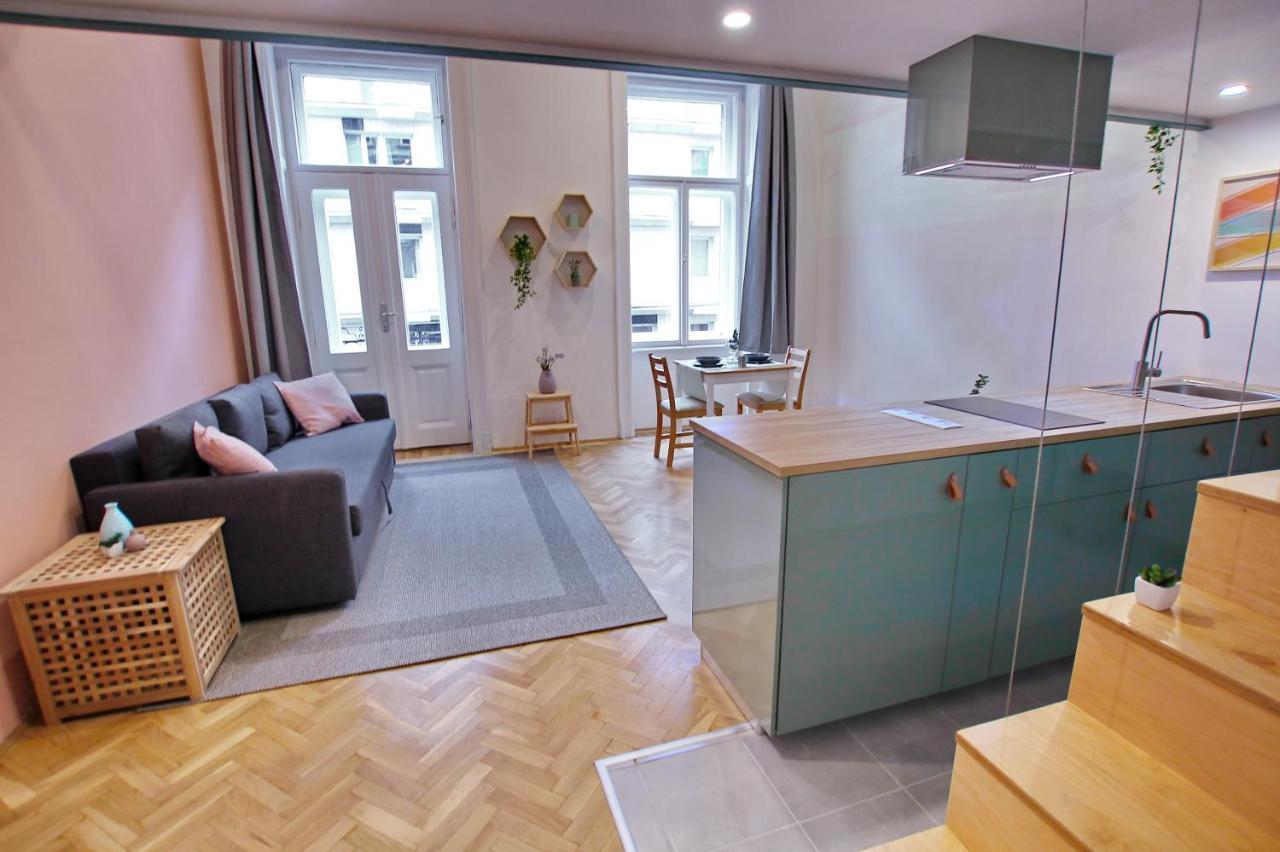 Awesome Budapest Downtown Studio W Balcony & Free Private Parking Exterior photo