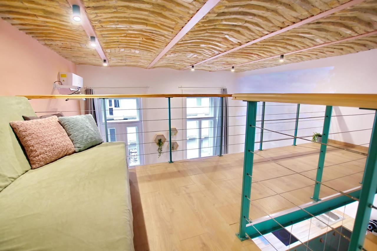 Awesome Budapest Downtown Studio W Balcony & Free Private Parking Exterior photo